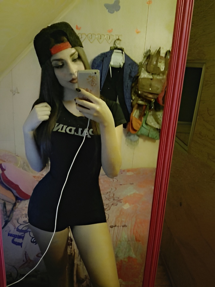 Рената привлекальеная девушка из Старого оскола цена от 5000 руб