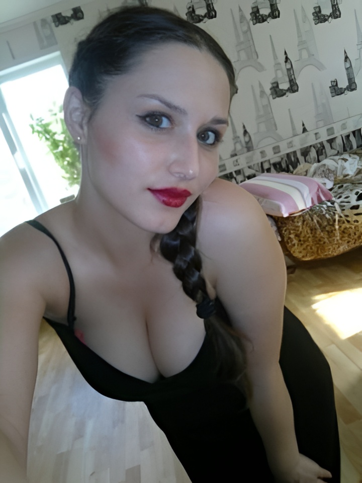 Стелла привлекальеная девушка из Старого оскола цена от 2000 руб