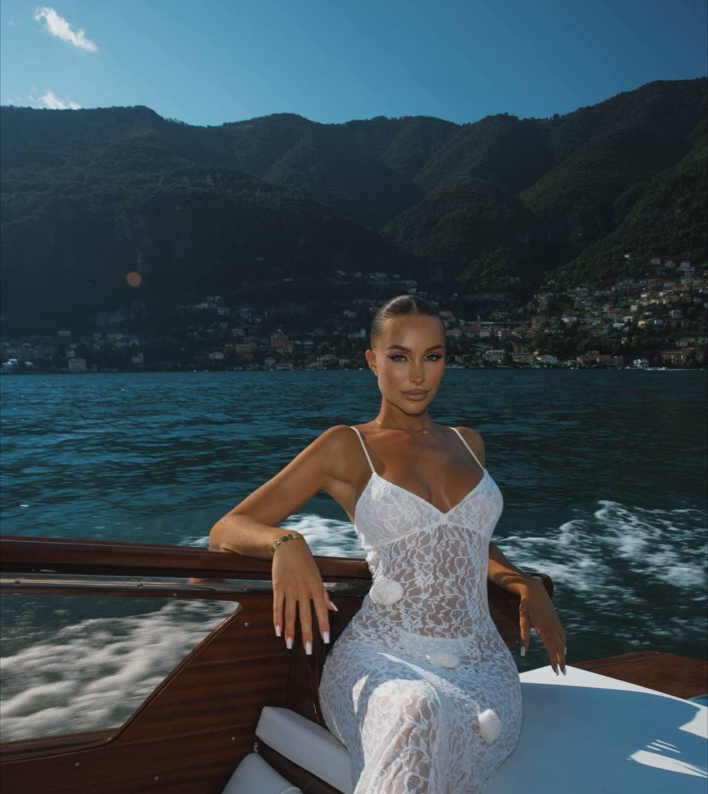 Амелия привлекальеная девушка из Старого оскола цена от 11000 руб