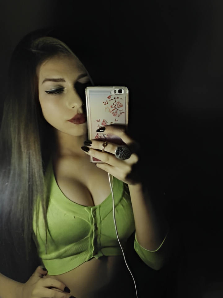 Индивидуалка Юхима, доступна для личного знакомства от 4000 руб