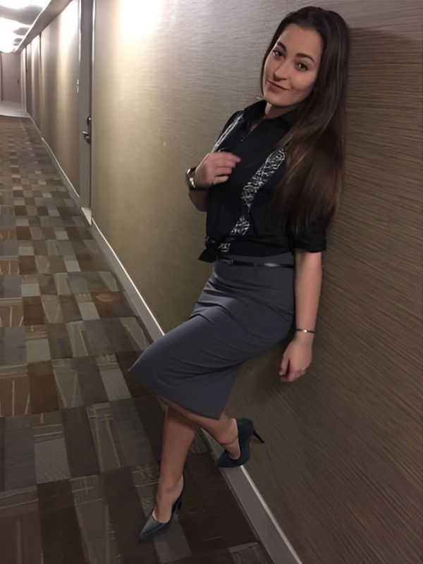 Мирослава привлекательная девушка из Старого оскола цена от 3000 руб