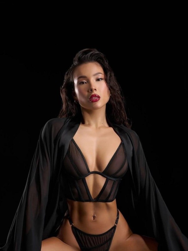 АСЯ привлекательная девушка из Старого оскола цена от 6000 руб